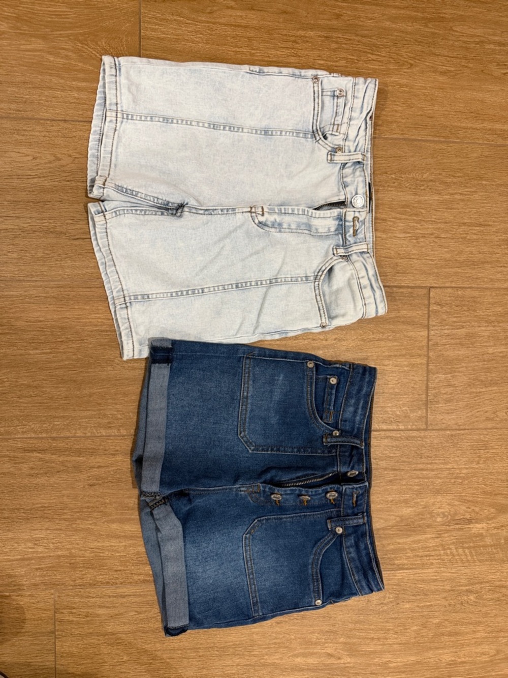 7 For All Mankind Two-Pack Denim Shorts — Light Wash & Dark Indigo